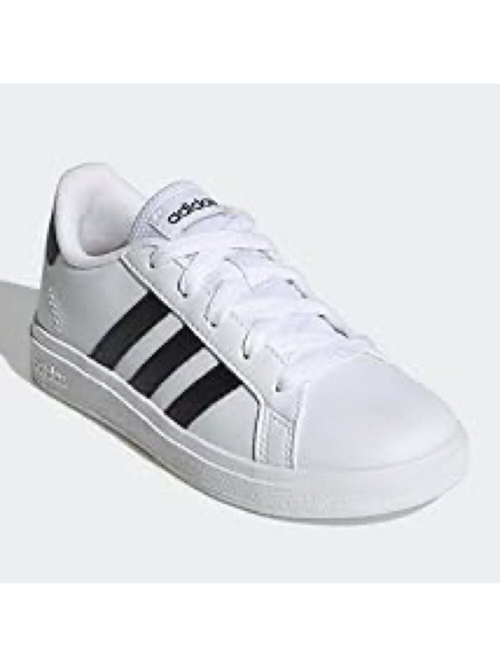 Adidas GRAND COURT 2.0 SHOES Kids size 5